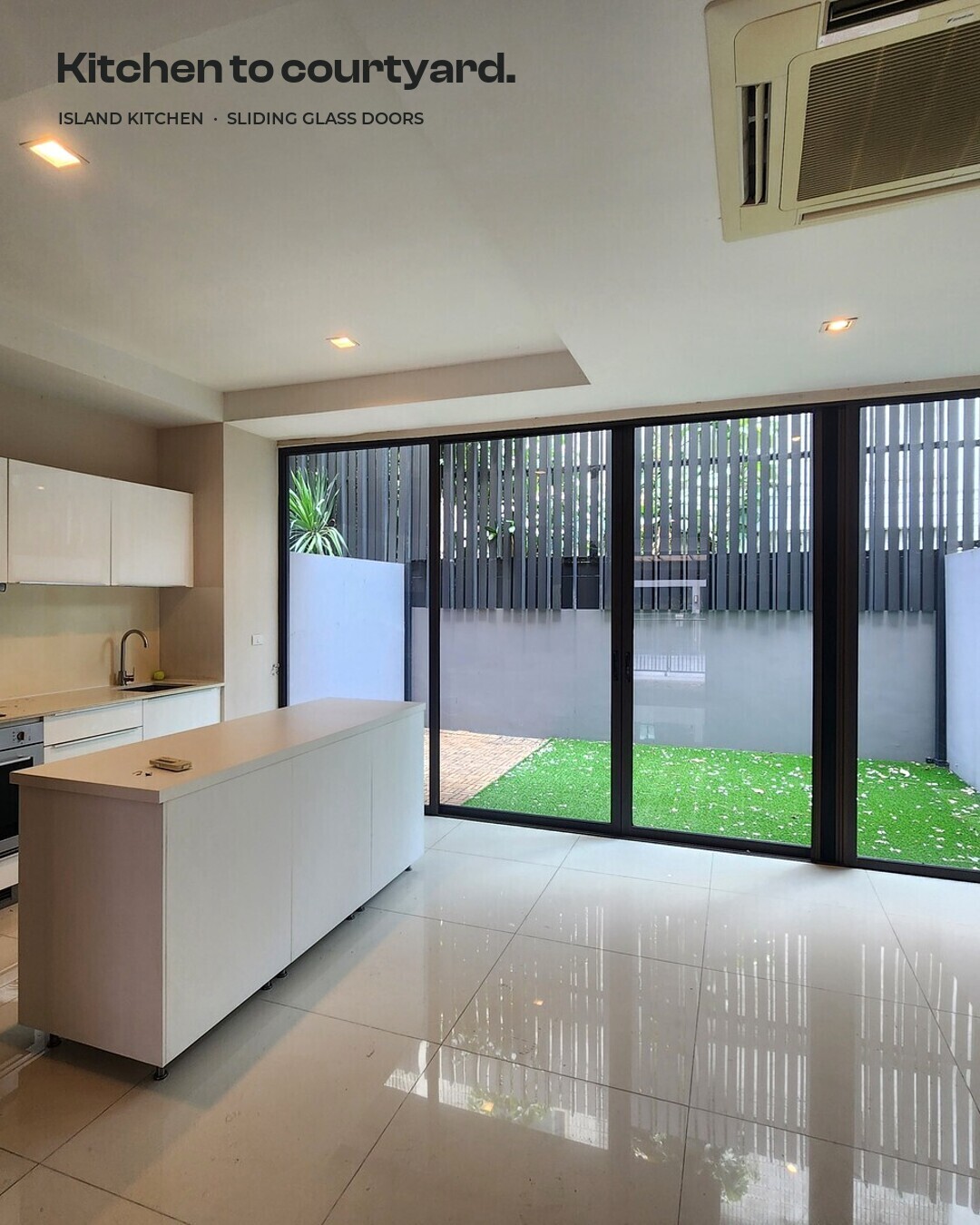Ekkamai townhouse slide 2